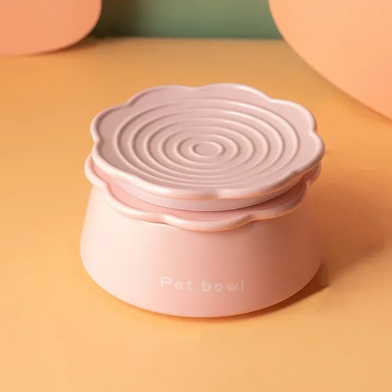 Circular colored pet feeding dish/pet feeding bowl