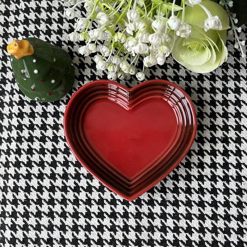 Colorful heart-shaped pet feeding dish