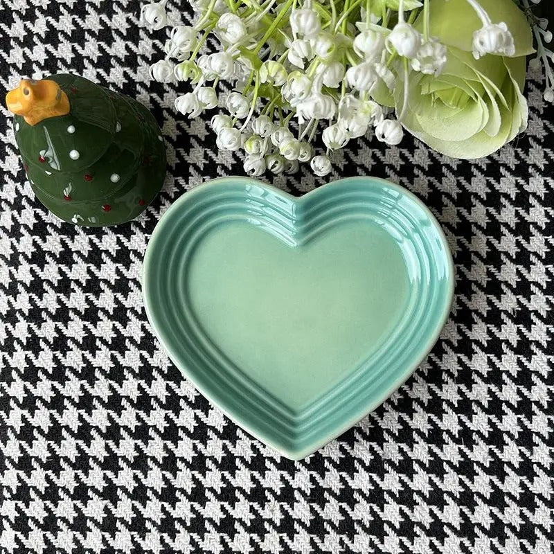 Colorful heart-shaped pet feeding dish